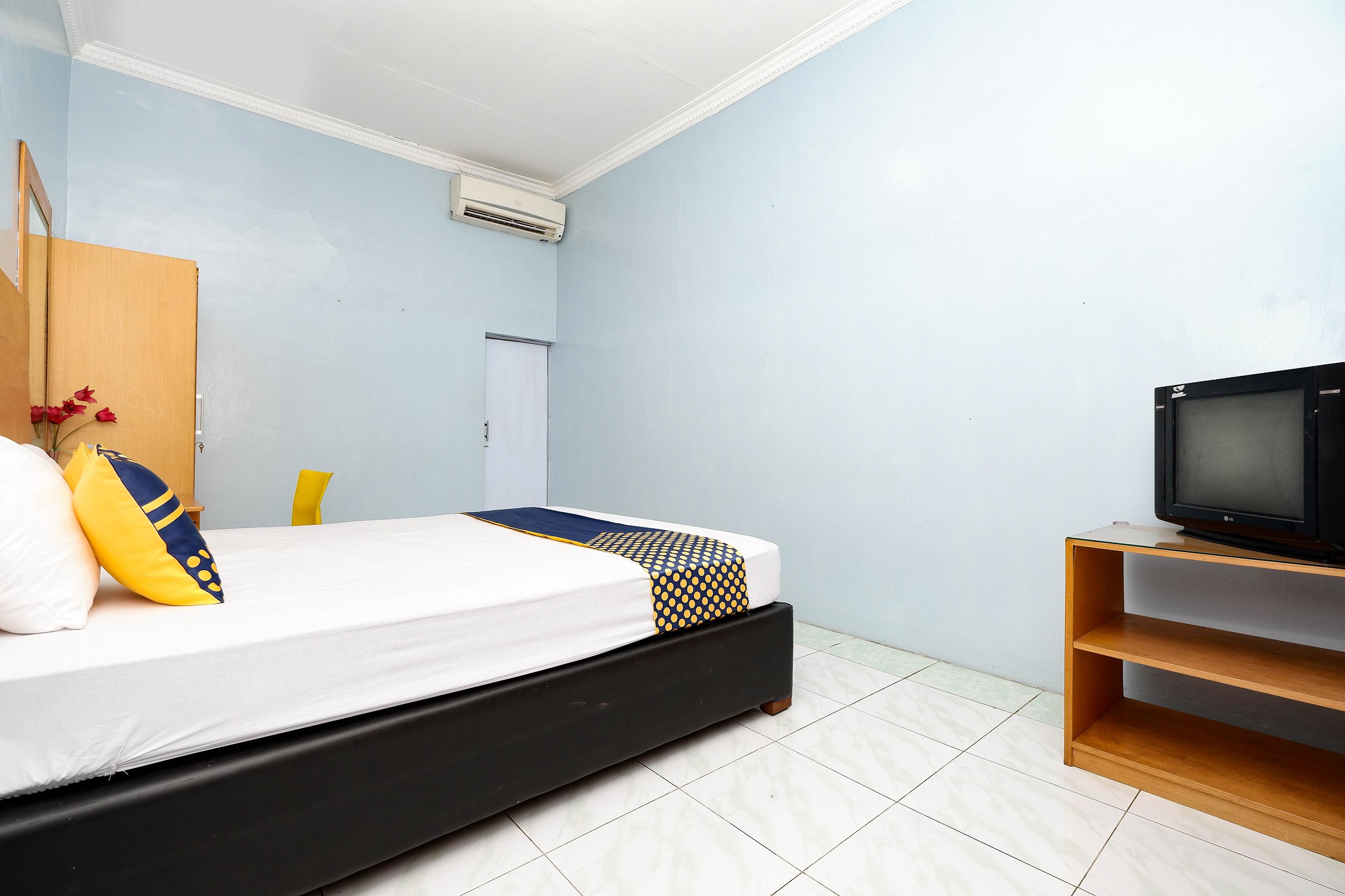 Oyo 2240 Simpang Tujuh Residence Kudus Экстерьер фото