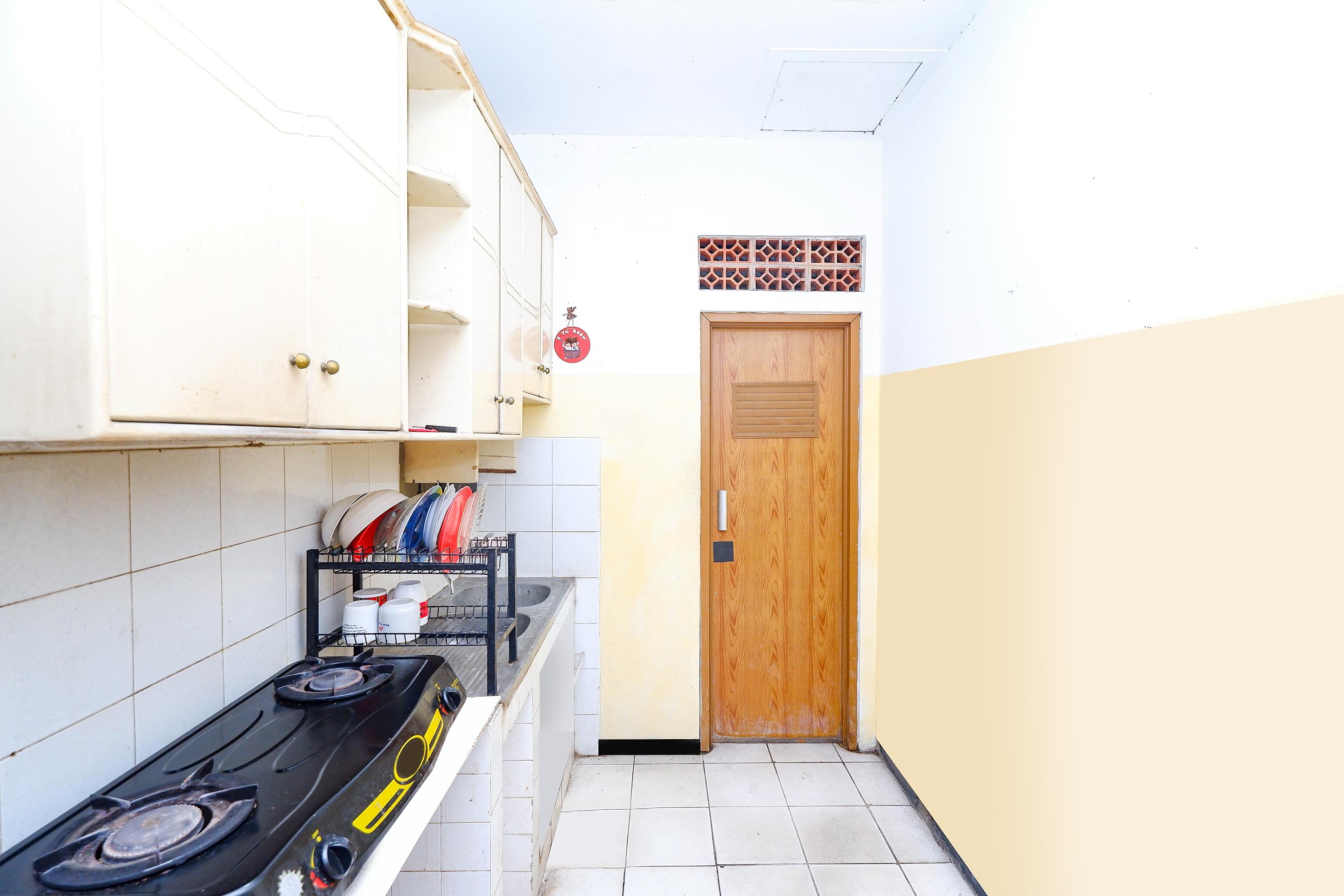 Oyo 2240 Simpang Tujuh Residence Kudus Экстерьер фото